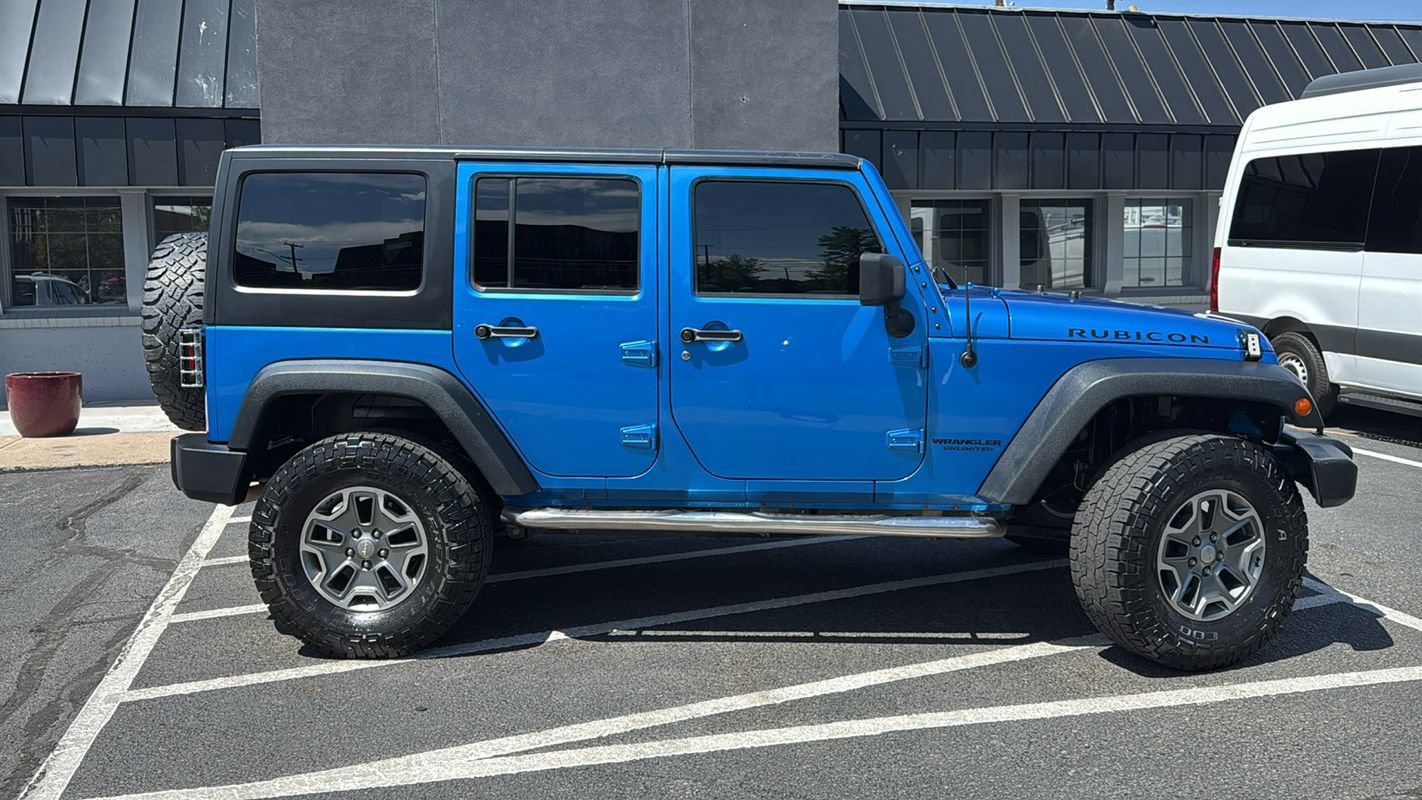 Used 2015 Jeep Wrangler Unlimited Rubicon AWD/4WD image 2