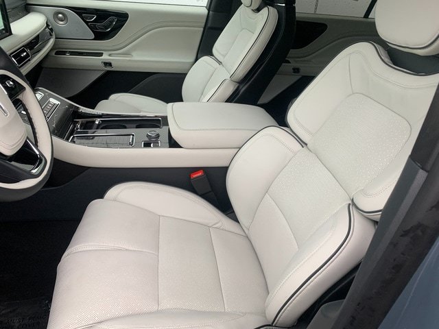 New 2026 Lincoln Aviator Black Label w/ Black Label Special Edition AWD/4WD image 23