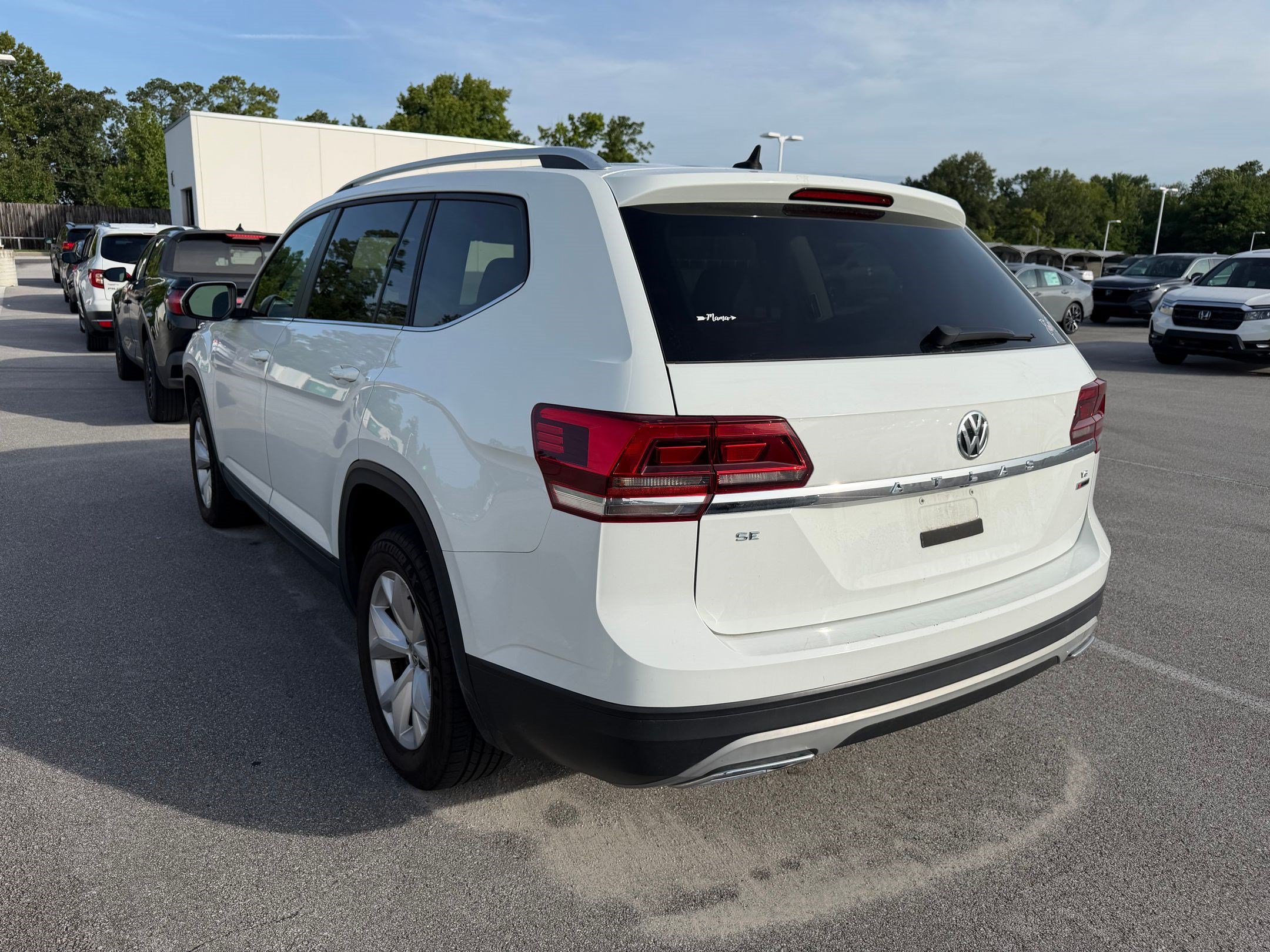 Used 2018 Volkswagen Atlas SE AWD/4WD image 3