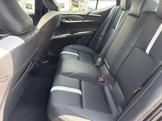 Used 2026 Toyota Camry SE FWD image 23