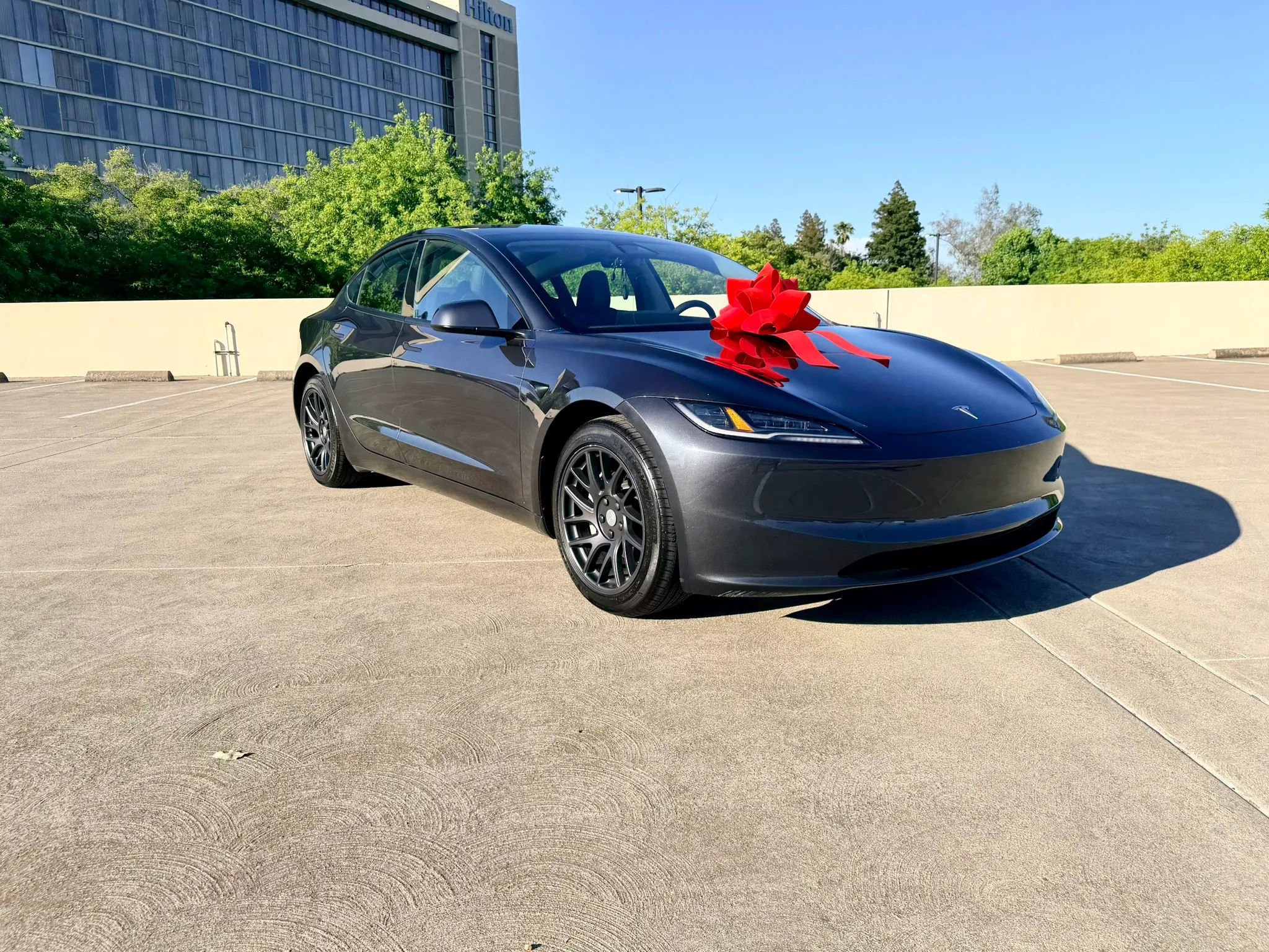 Used 2025 Tesla Model 3 RWD image 1