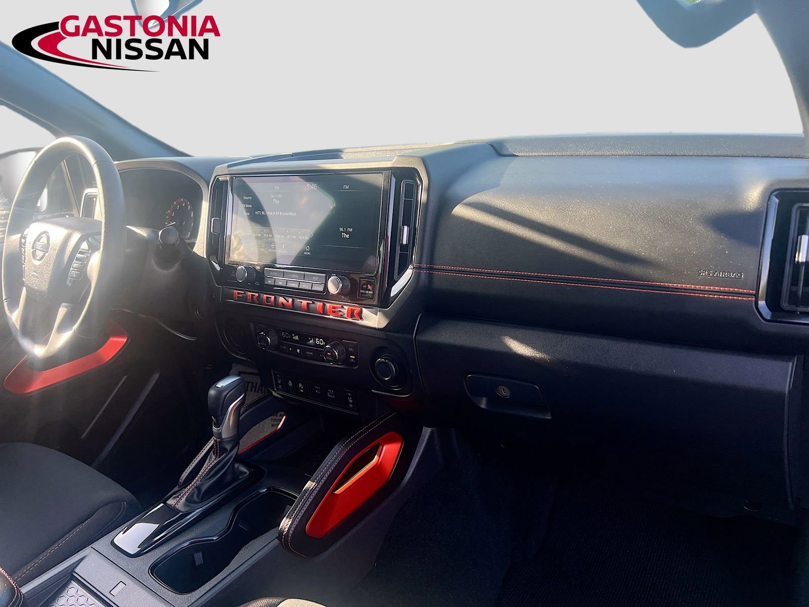 Used 2025 Nissan Frontier Pro-X w/ Pro Convenience Package image 37