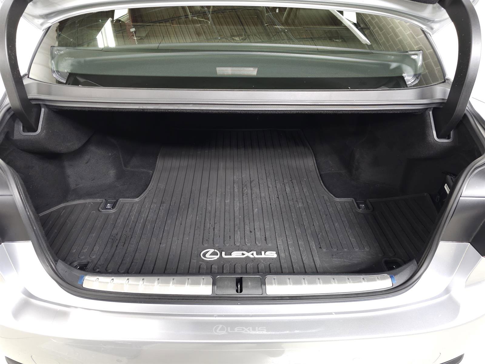 Certified 2023 Lexus LS 500 AWD w/ Luxury Package image 7