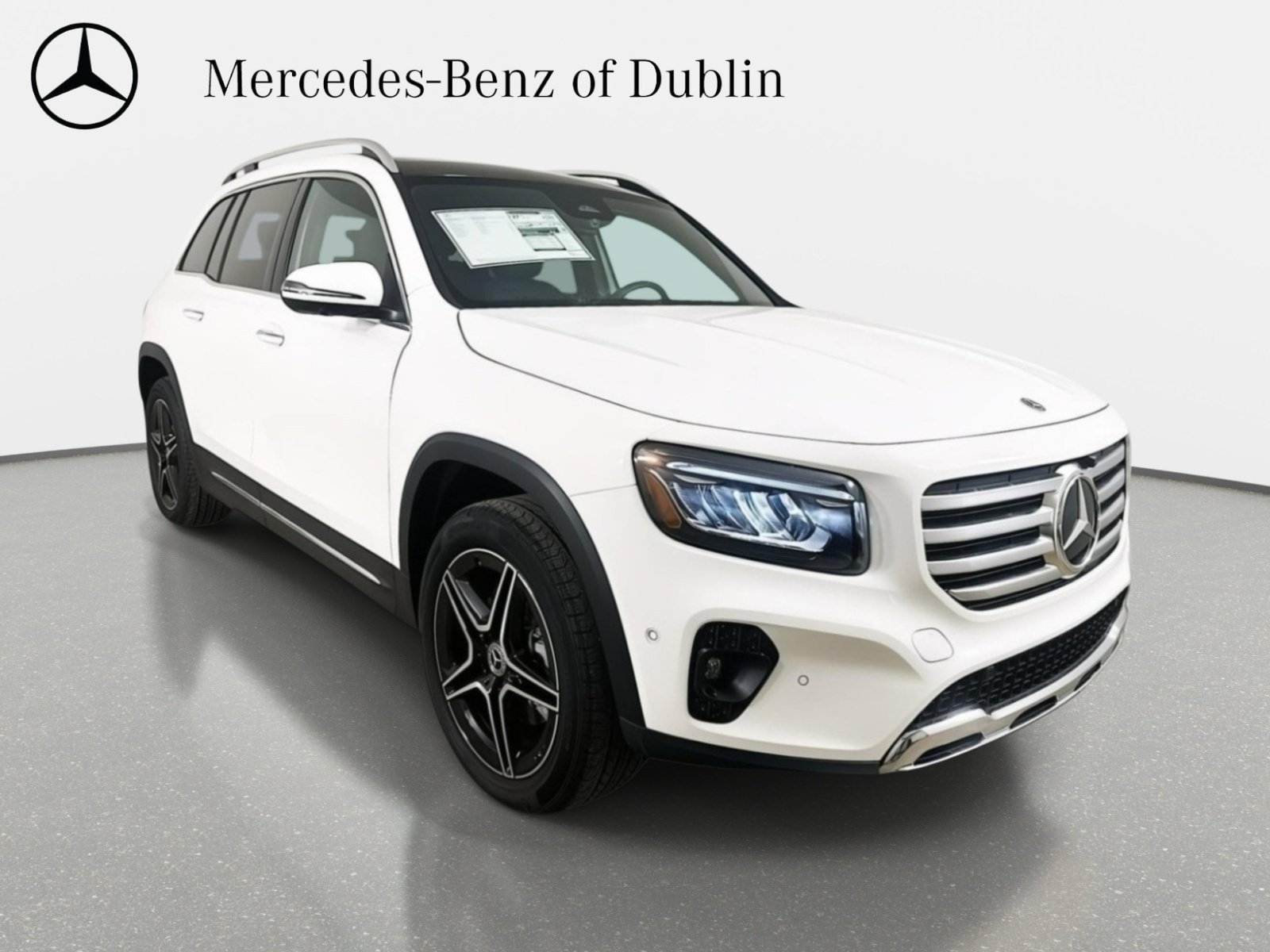 Used 2026 Mercedes-Benz GLB 250 4MATIC image 3