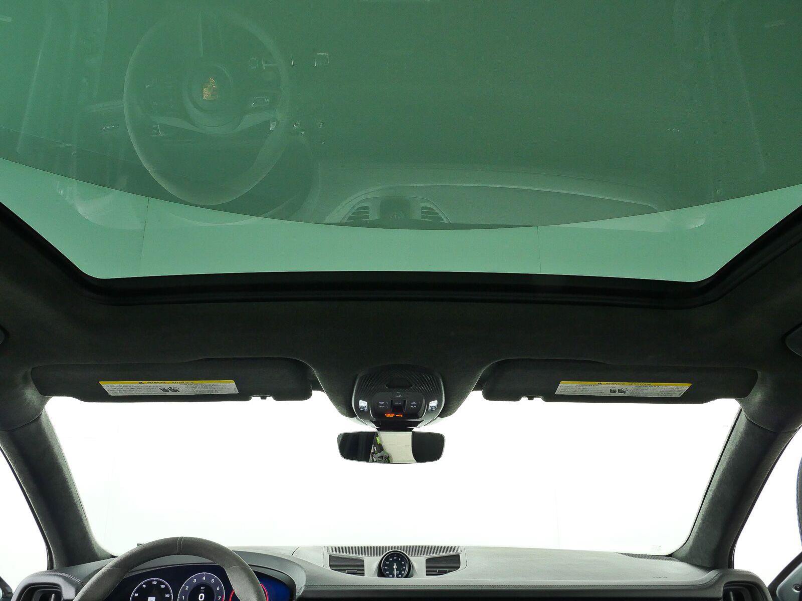 Certified 2025 Porsche Cayenne GTS AWD/4WD image 18
