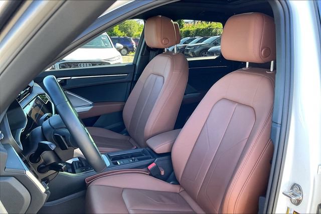 Certified 2023 Audi Q3 2.0T Premium Plus w/ Premium Plus Package AWD/4WD image 25
