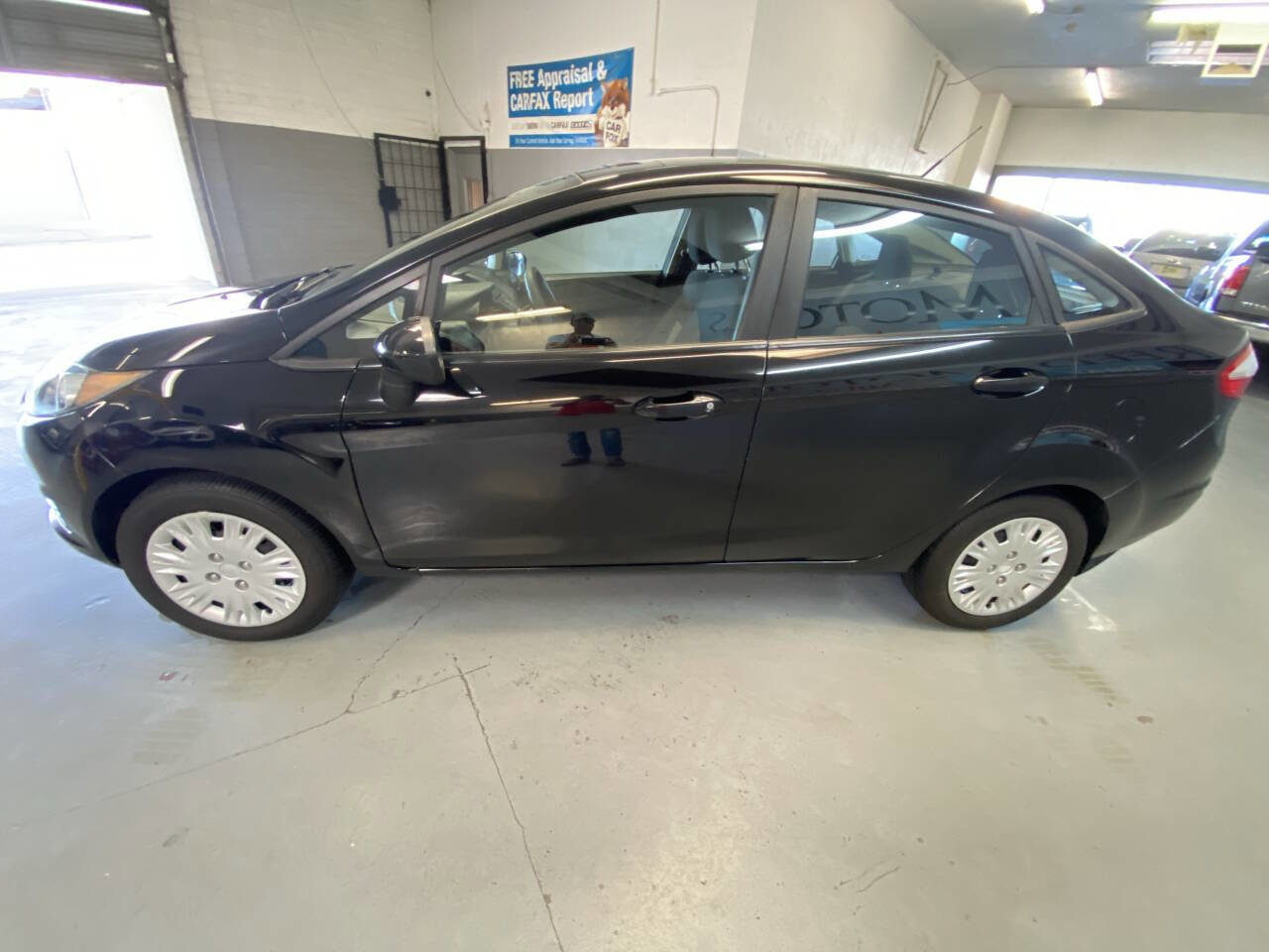 Used 2018 Ford Fiesta S image 21