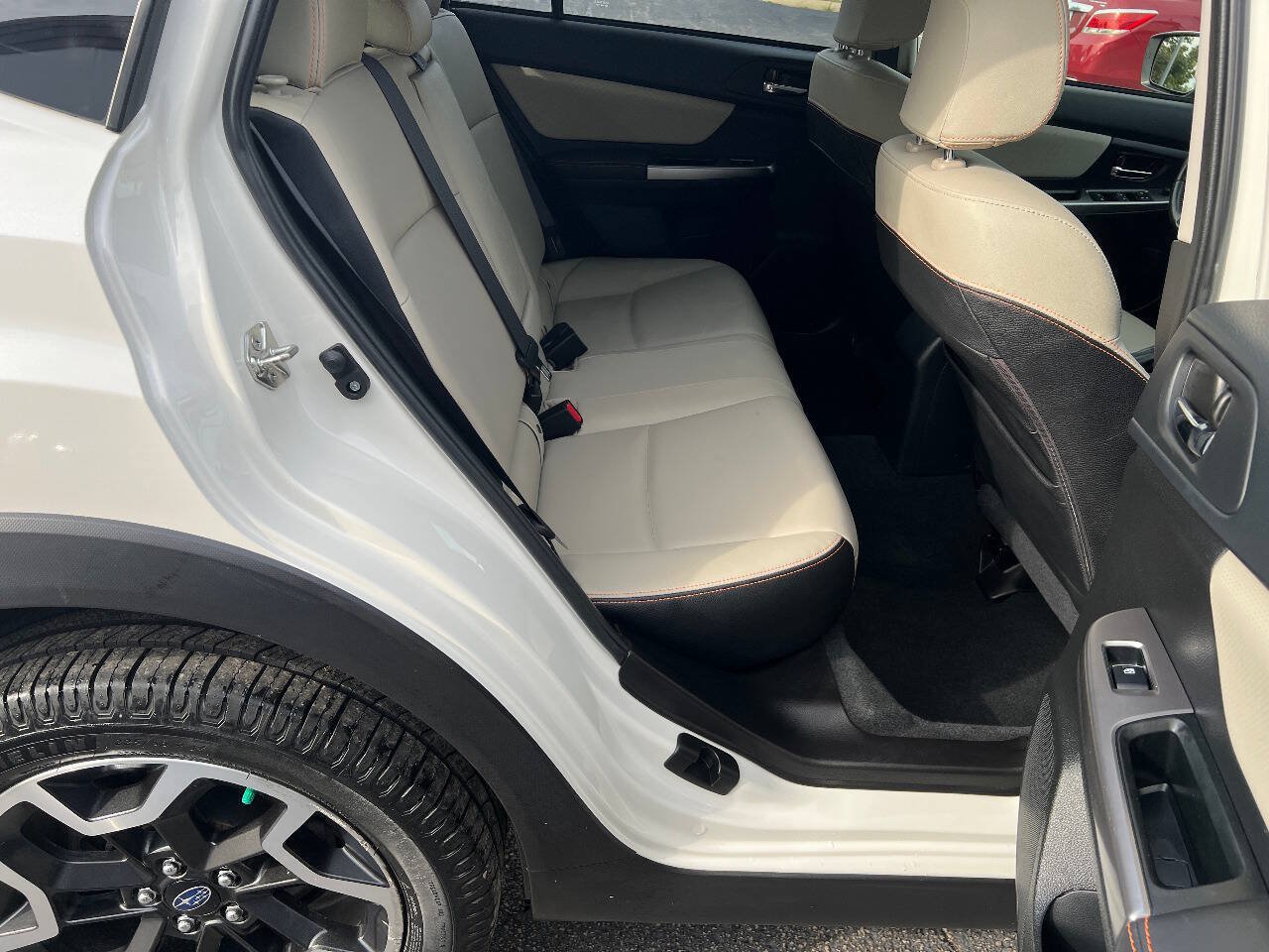 Used 2017 Subaru Crosstrek 2.0i Limited w/ Popular Package #2 AWD/4WD image 24