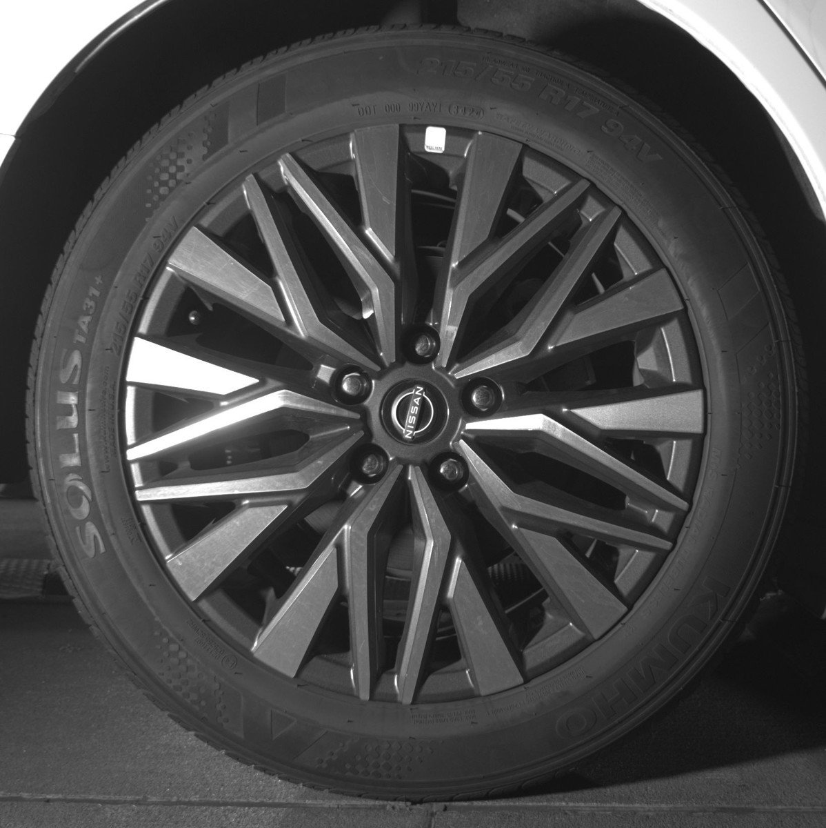 Used 2025 Nissan Altima 2.5 SV image 15