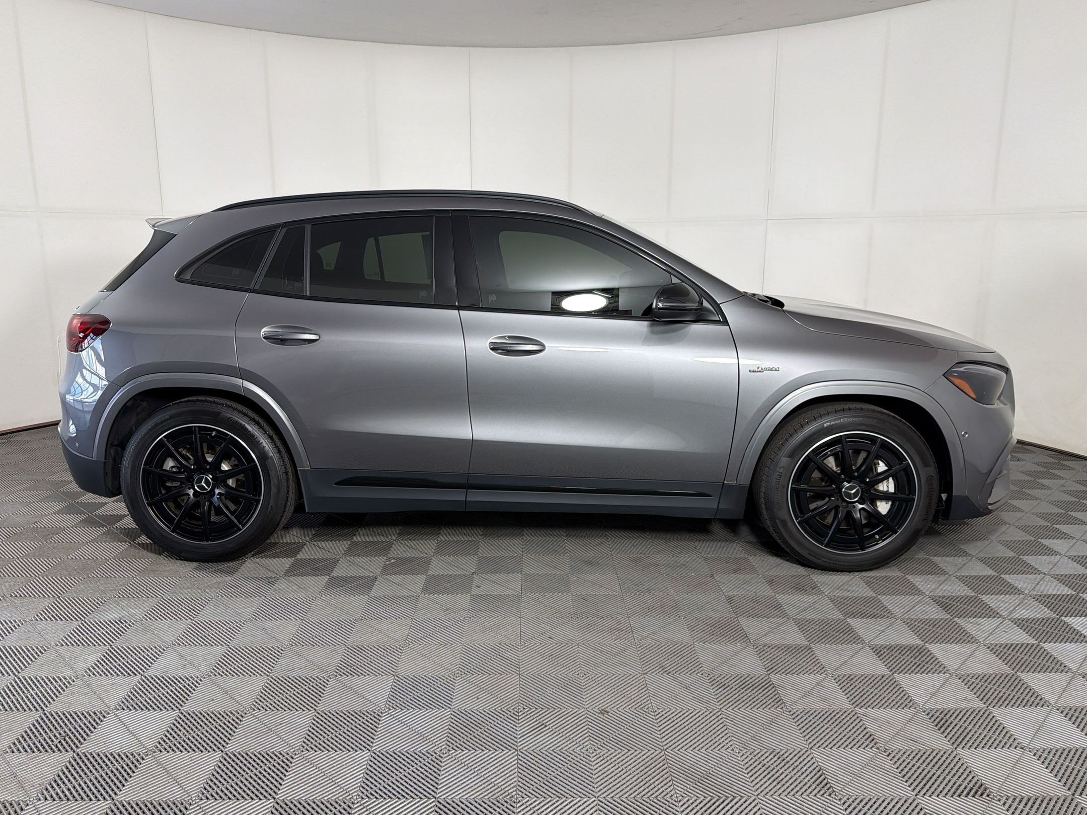 Used 2025 Mercedes-Benz GLA 35 AMG 4MATIC image 8
