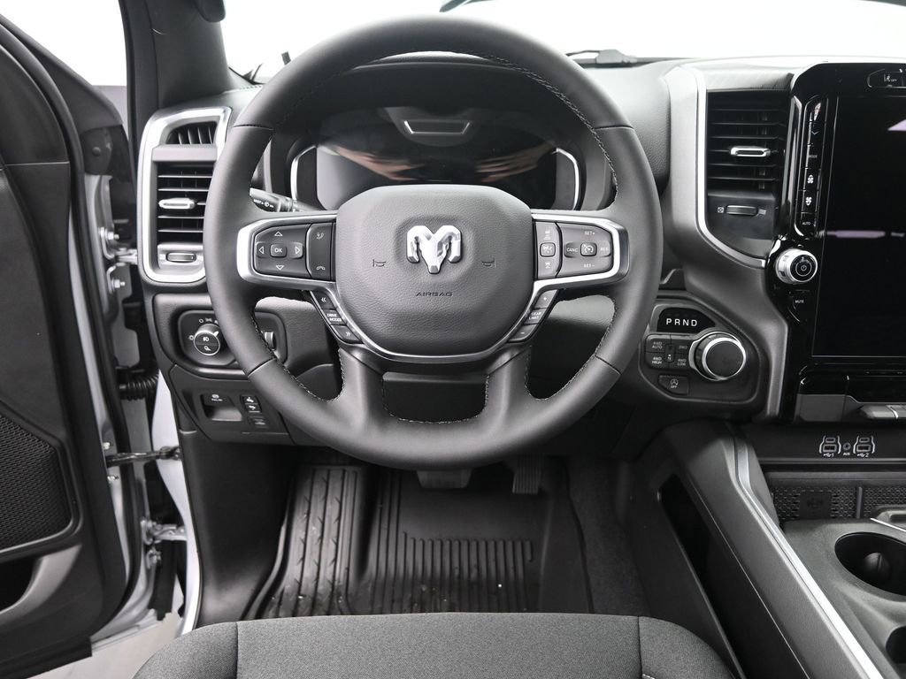 New 2026 RAM 1500 4x4 Crew Cab image 27