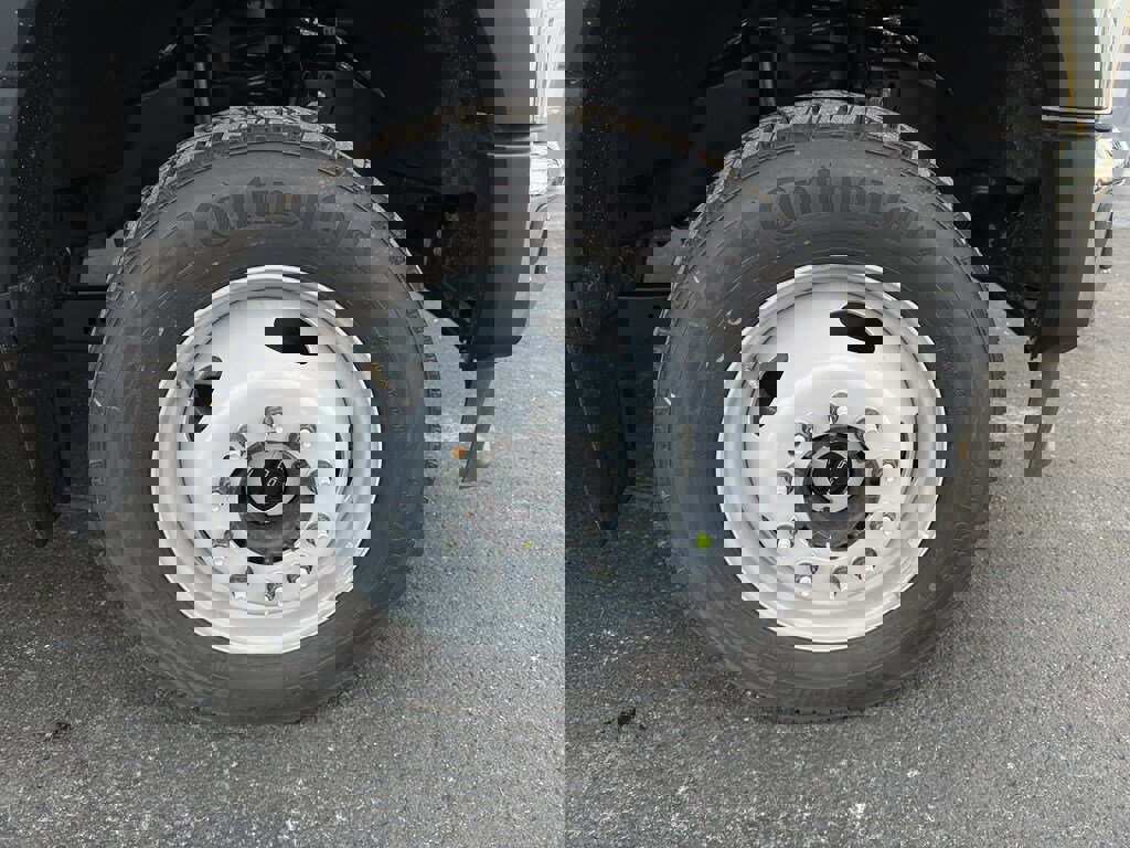 New 2026 Ford F550 4x4 Regular Cab Super Duty image 8