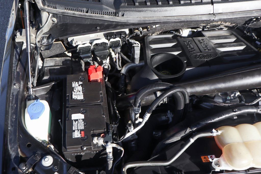 Used 2018 Ford F150 Lariat w/ Equipment Group 502A Luxury image 12