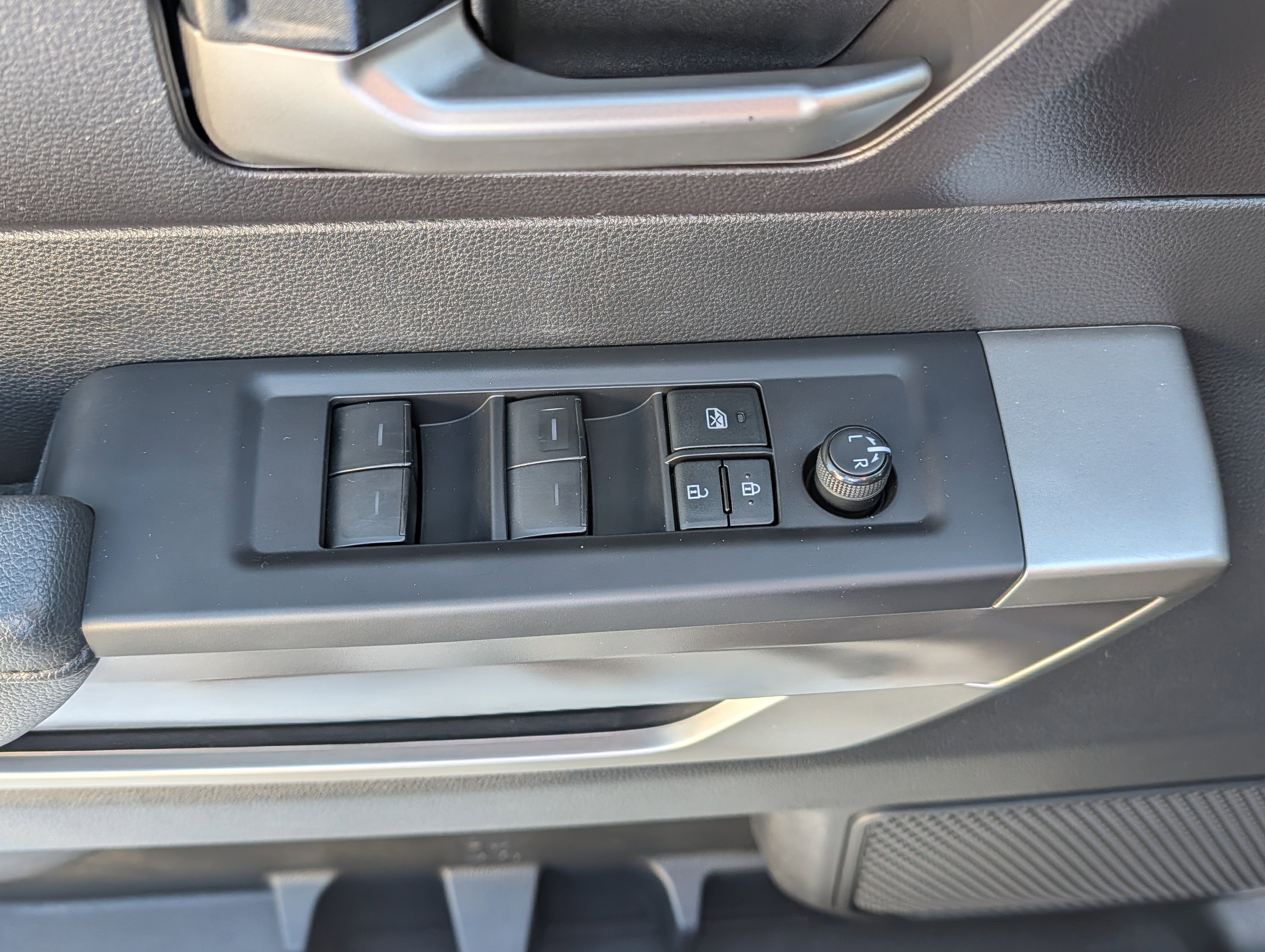 Used 2023 Toyota Tundra SR5 image 21