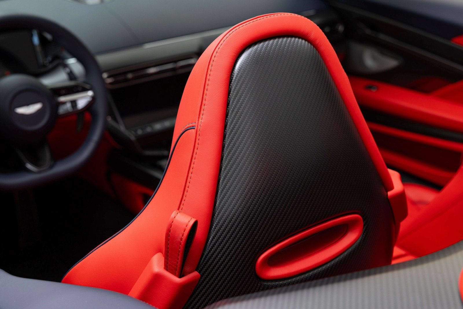 New 2026 Aston Martin Vanquish Convertible RWD image 38