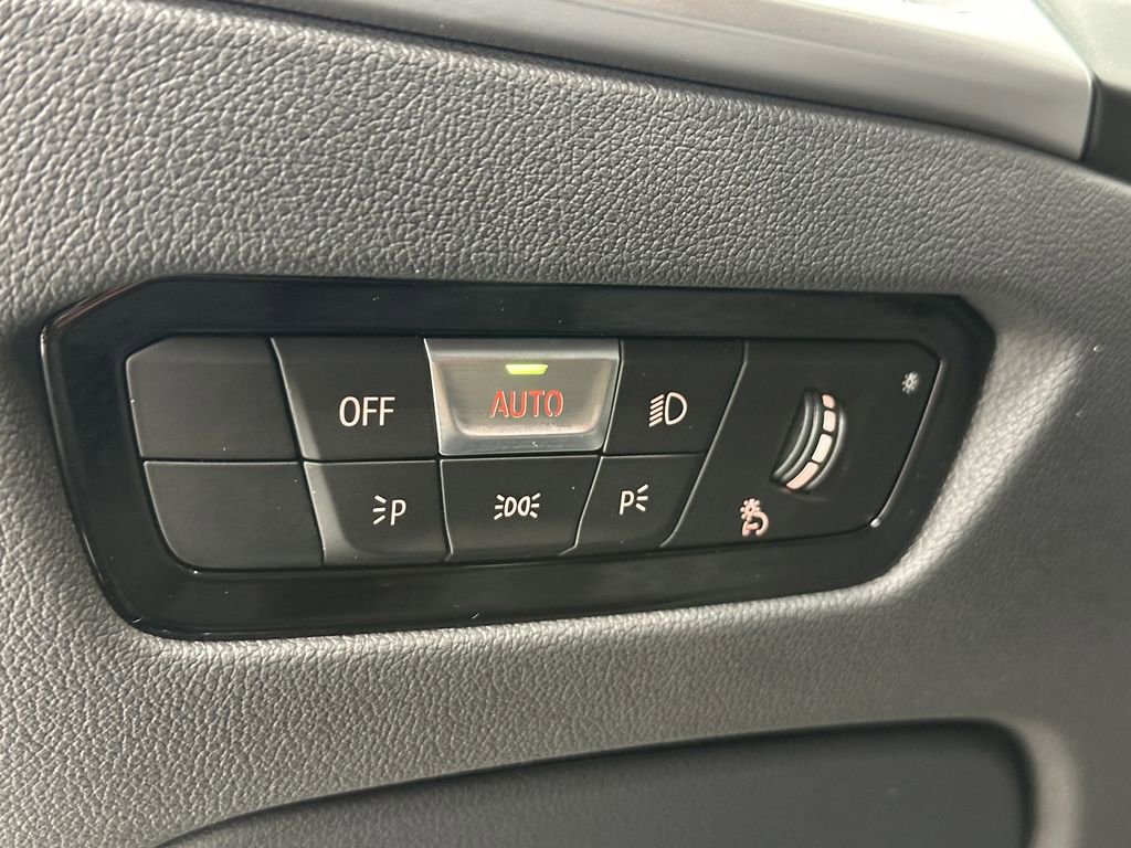 Used 2025 BMW M3 Competition w/ Executive Package image 38