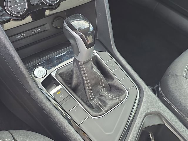 Used 2024 Volkswagen Taos SE image 27