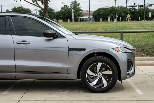 Used 2026 Jaguar F-PACE R-Dynamic S AWD/4WD image 9