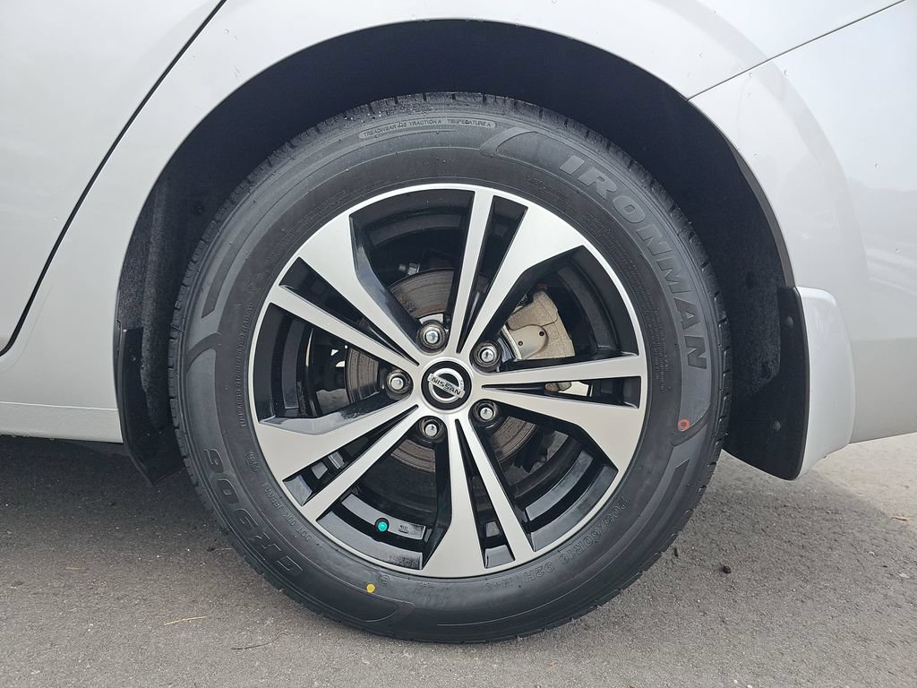 Used 2023 Nissan Sentra SV FWD image 36
