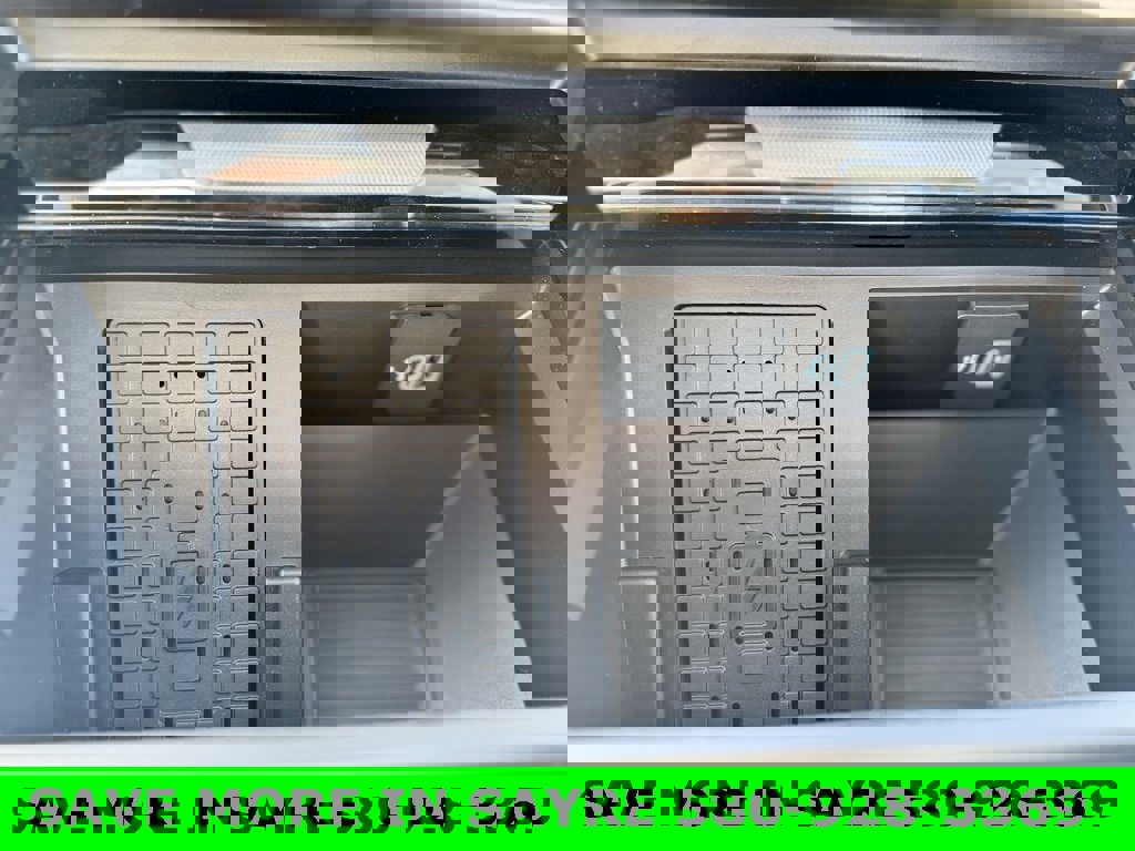 New 2025 Ford F250 Lariat w/ Chrome Package image 25