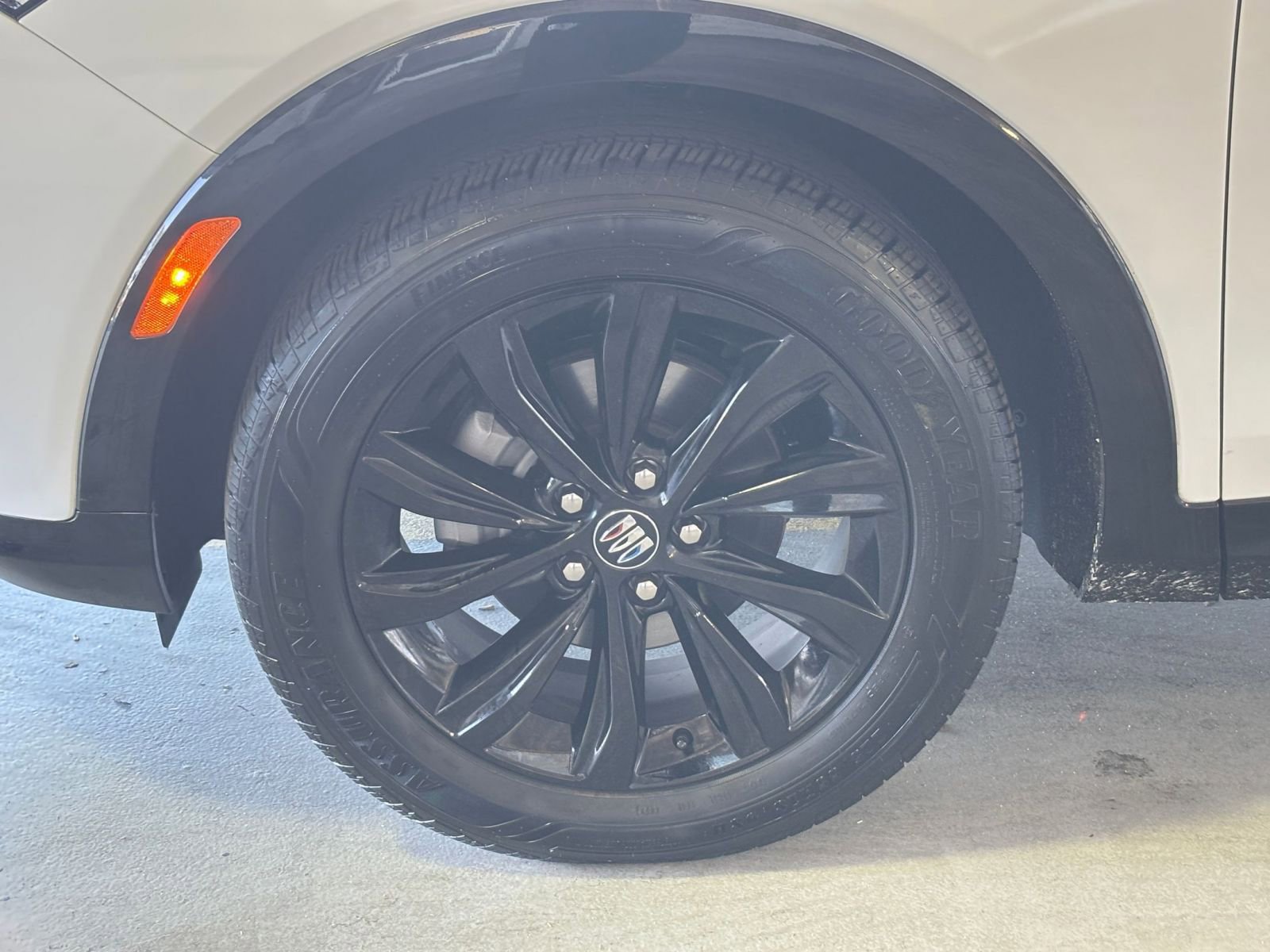 Used 2025 Buick Envista Sport Touring image 29