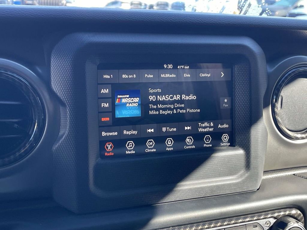 Certified 2023 Jeep Gladiator Sport image 37