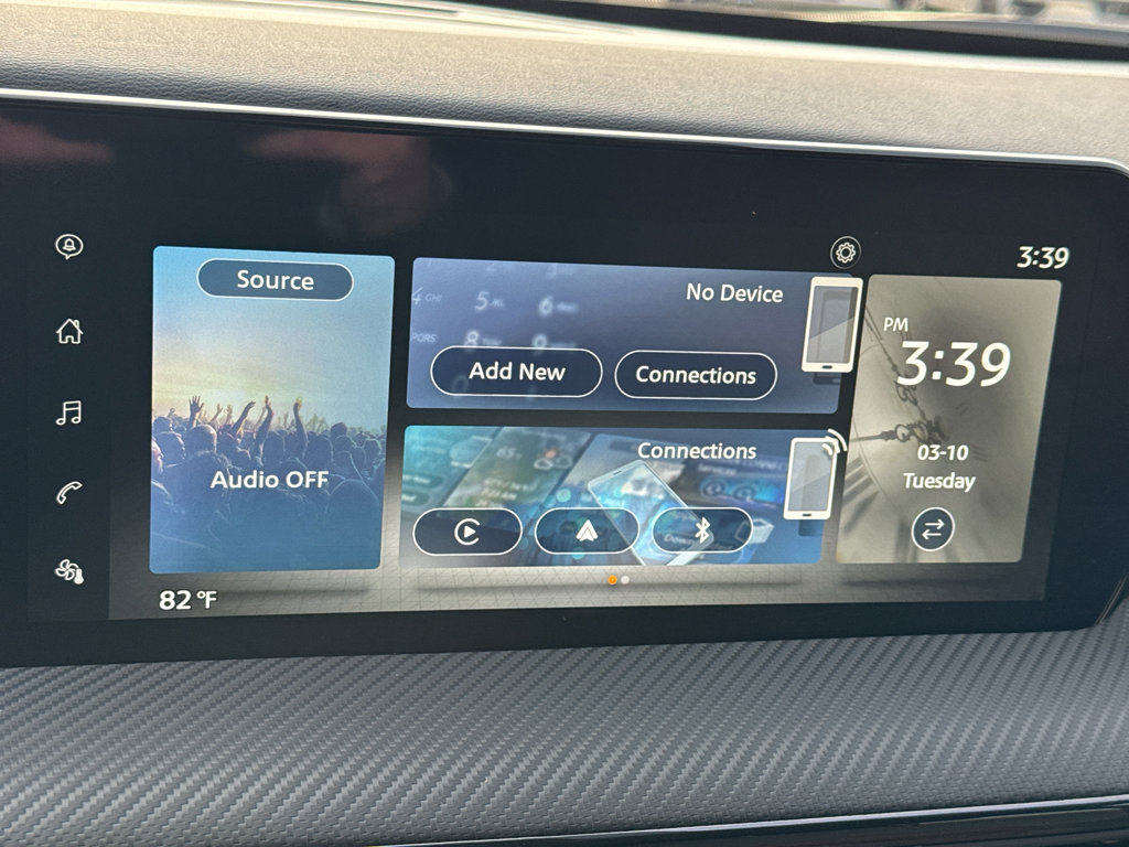 Used 2025 Nissan Kicks SR image 18