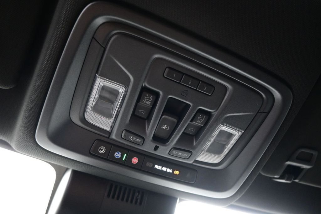 New 2026 Chevrolet Silverado 1500 ZR2 w/ LPO, Dark Essentials Package AWD/4WD image 37