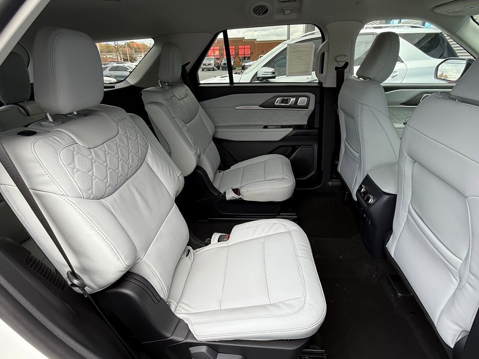 New 2026 Ford Explorer Platinum w/ LUX Leather Package image 19