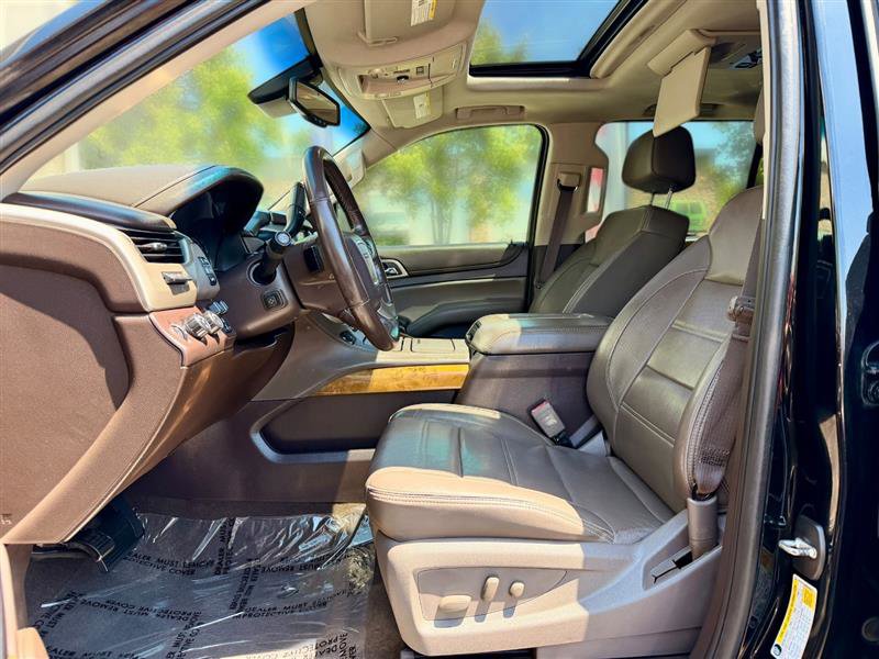 Used 2017 GMC Yukon XL Denali w/ Open Road Package AWD/4WD image 6