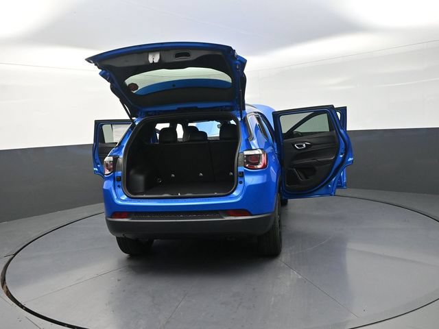 New 2026 Jeep Compass Latitude AWD/4WD image 36