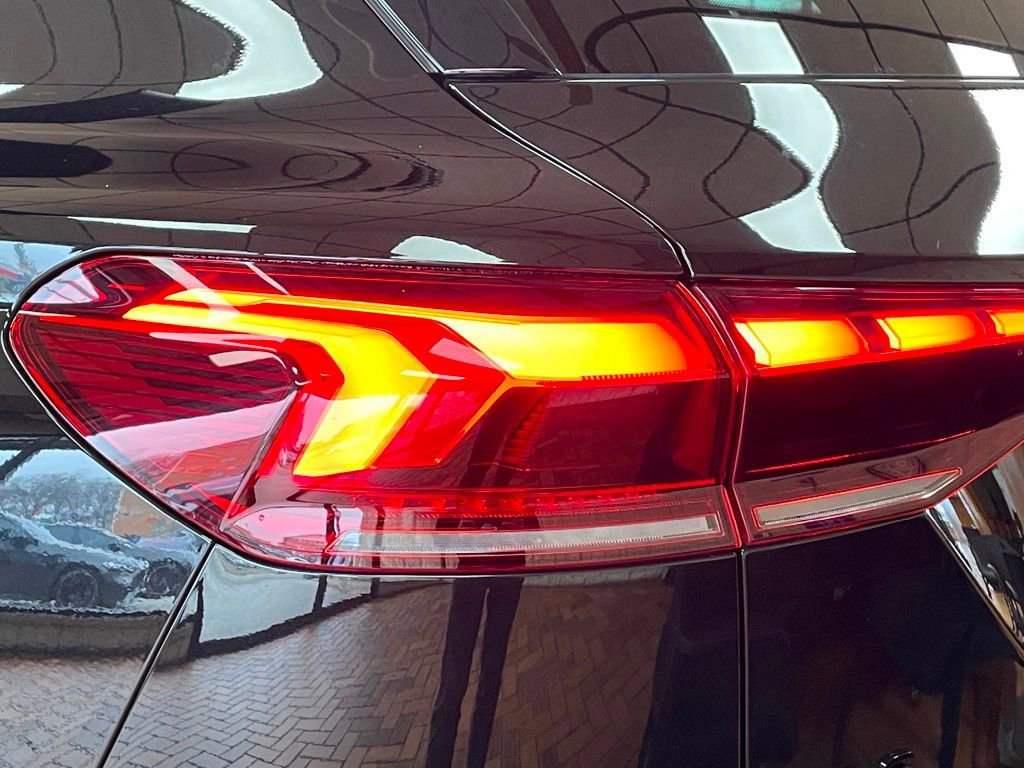 Used 2025 Audi Q6 e-tron Premium Plus w/ Premium Plus image 7