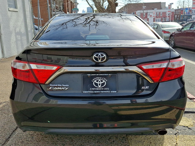 Used 2016 Toyota Camry SE FWD image 6