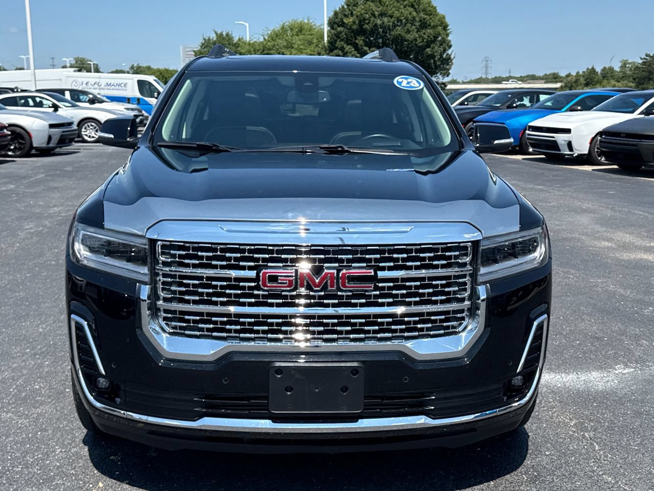Used 2023 GMC Acadia Denali AWD/4WD image 8