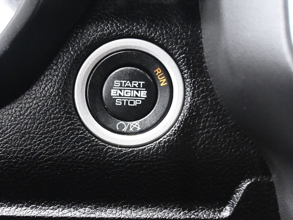 Used 2024 RAM 3500 Big Horn image 22