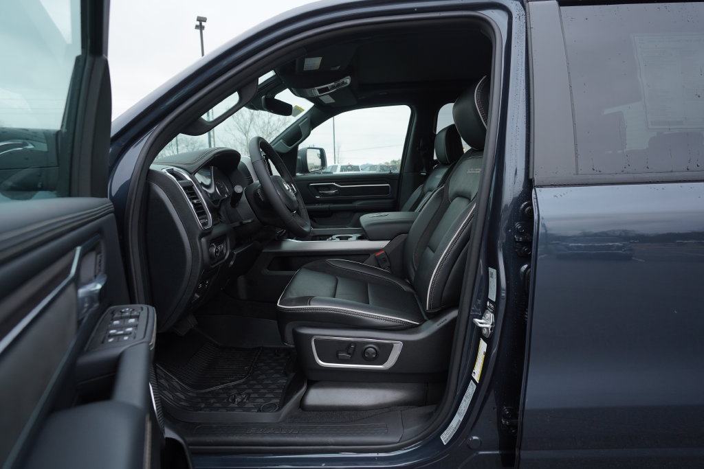 New 2026 RAM 1500 Laramie w/ Night Edition AWD/4WD image 12