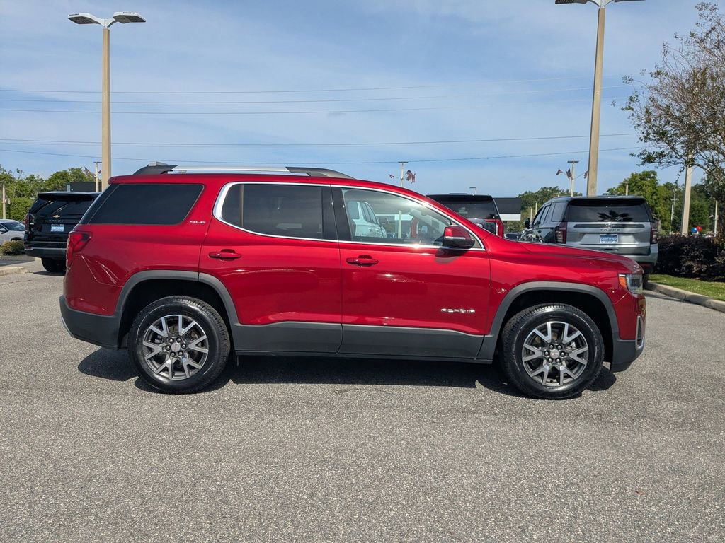 Certified 2023 GMC Acadia SLE w/ Driver Convenience Package image 2