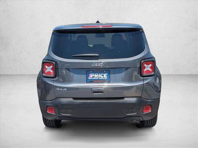 Used 2023 Jeep Renegade Latitude AWD/4WD image 6