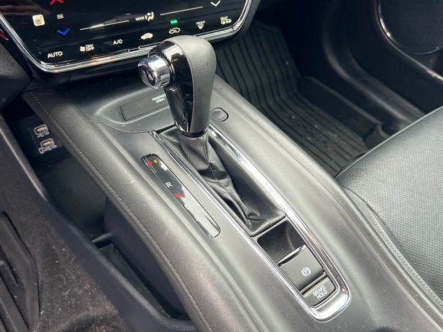 Used 2020 Honda HR-V Touring image 19