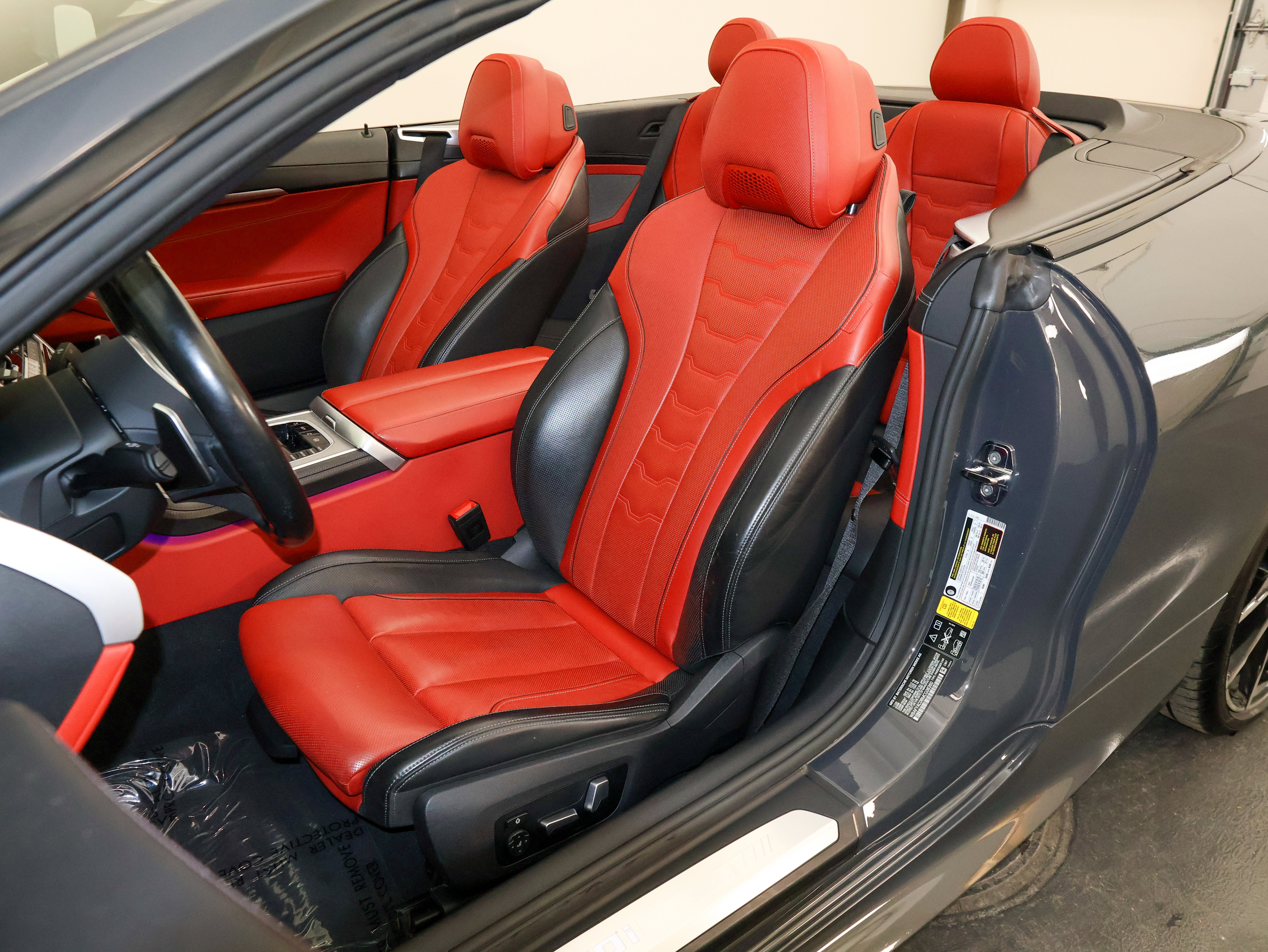 Used 2021 BMW M850i xDrive Convertible w/ Driving Assistance Package image 15