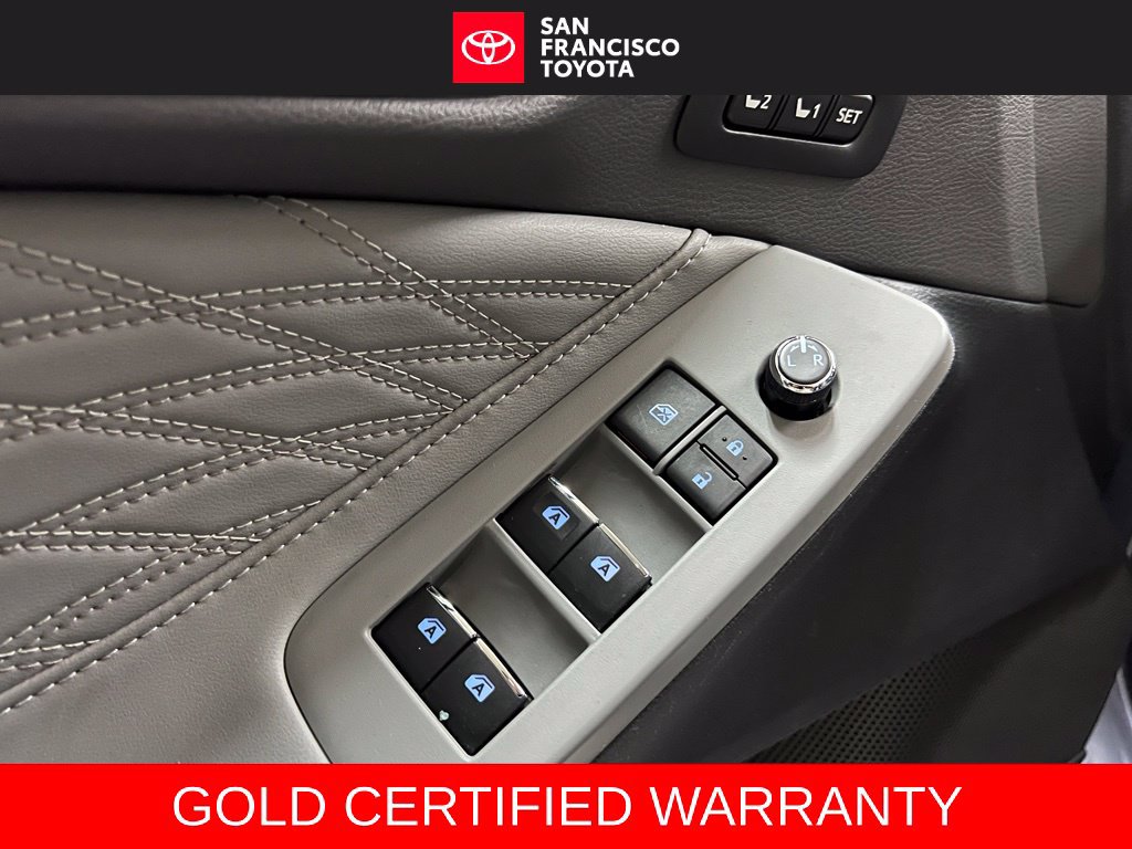 Certified 2020 Toyota Avalon Limited w/ Advanced Safety Package FWD image 35