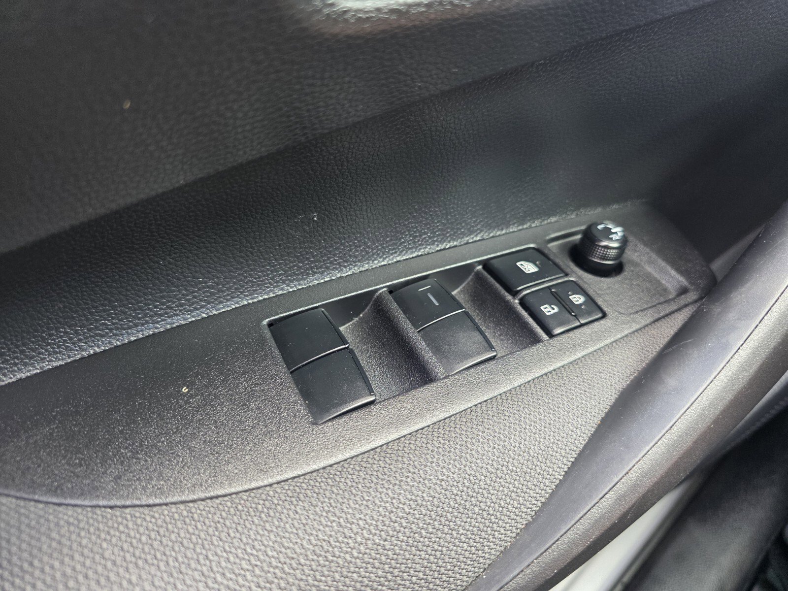 Used 2025 Toyota Corolla LE FWD image 26