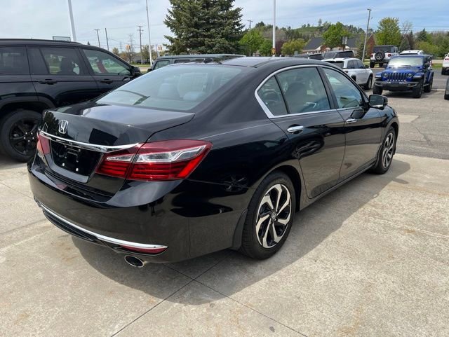 Used 2016 Honda Accord EX image 6