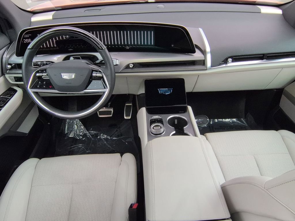 Certified 2026 Cadillac Vistiq Sport image 28