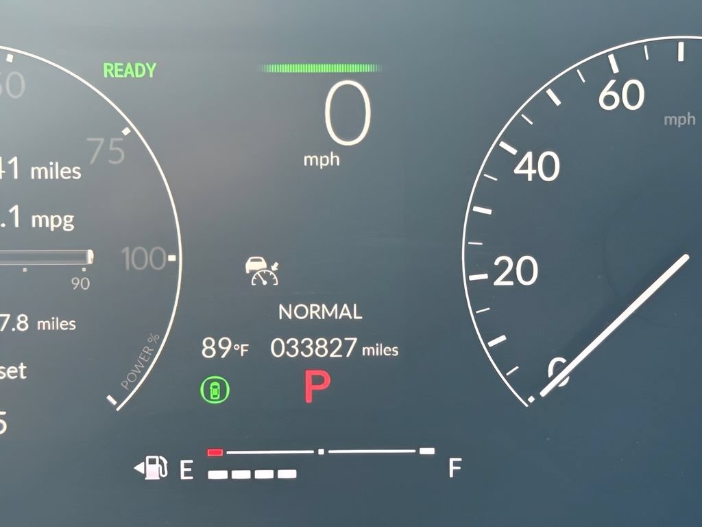 Used 2025 Honda Civic Sport image 16