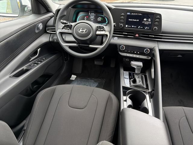 New 2026 Hyundai Elantra Blue image 22