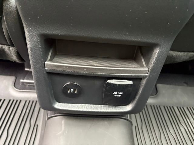 Used 2022 Ford Edge SEL w/ Convenience Package image 32