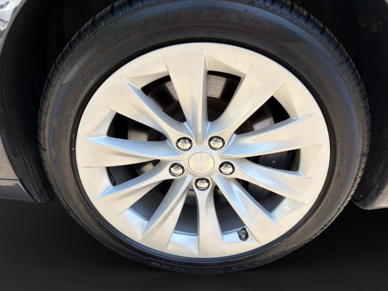 Used 2019 Tesla Model S Long Range AWD/4WD image 22