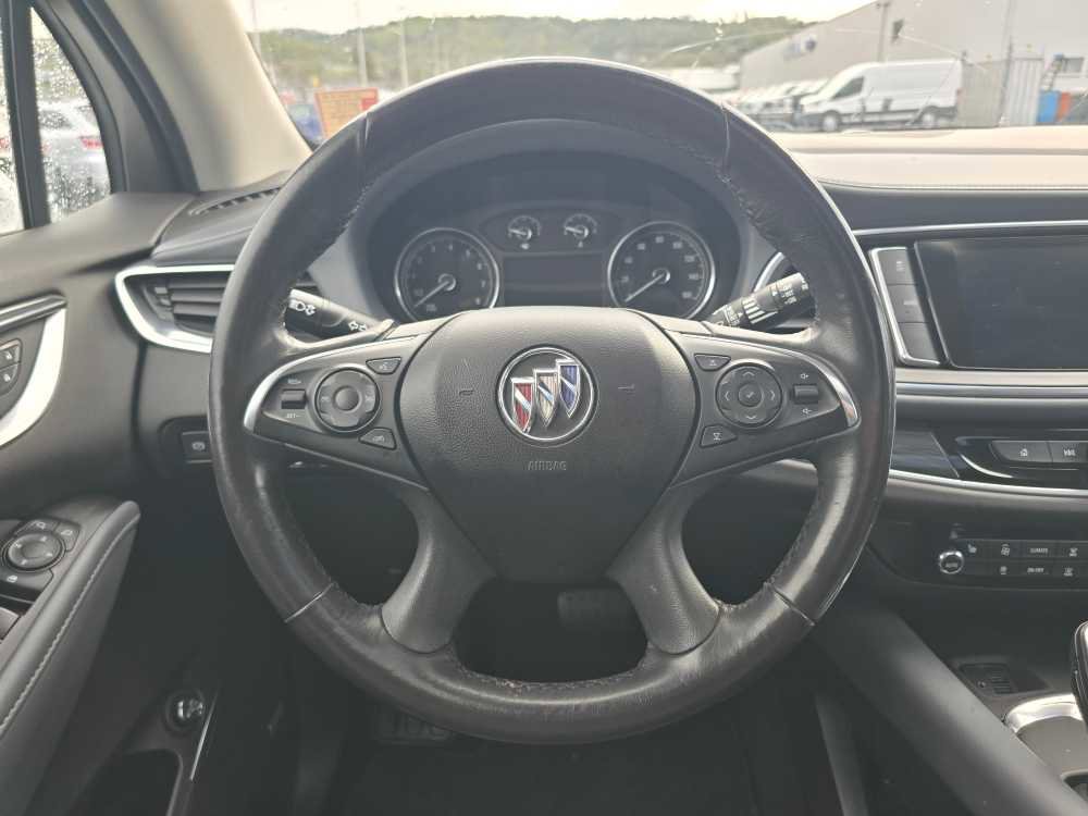 Used 2020 Buick Enclave Essence w/ Sound and Sites Package image 11