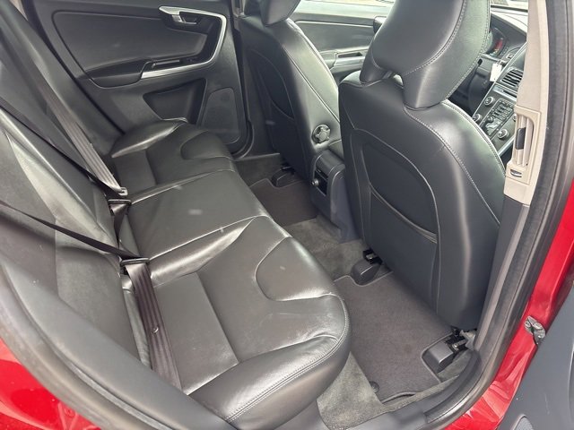 Used 2015 Volvo XC60 T6 image 8